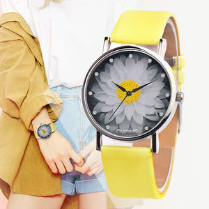 Casual flower-shaped watch